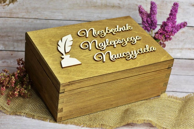 niezbędnik nauczyciela prezent z okazji dnia nauczyciela.jpg