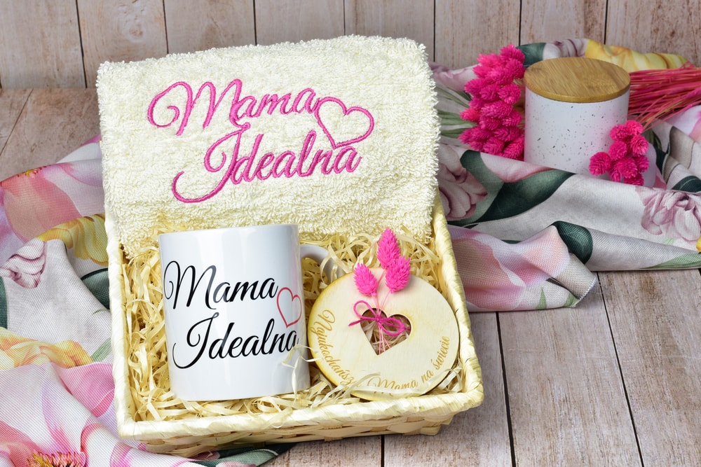kosz prezentowy na dzień mamy